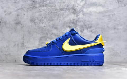 耐克空军AMBUSH联名款 AMBUSH x Nike Air Force 1 Low 耐克空军蓝色大钩低帮板鞋 货号：DV3464-400