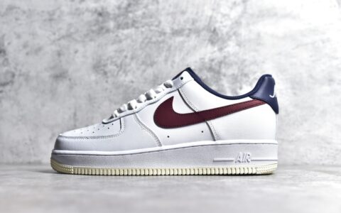 耐克空军红蓝鸳鸯勾Nike Air Force 1 Low 07耐克空军正品代购 耐克空军原装耐克空军鸳鸯鞋货号：FV8105-161